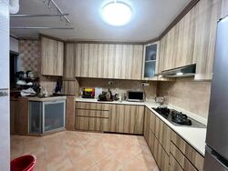 Blk 216 Jurong East Street 21 (Jurong East), HDB Executive #496659871